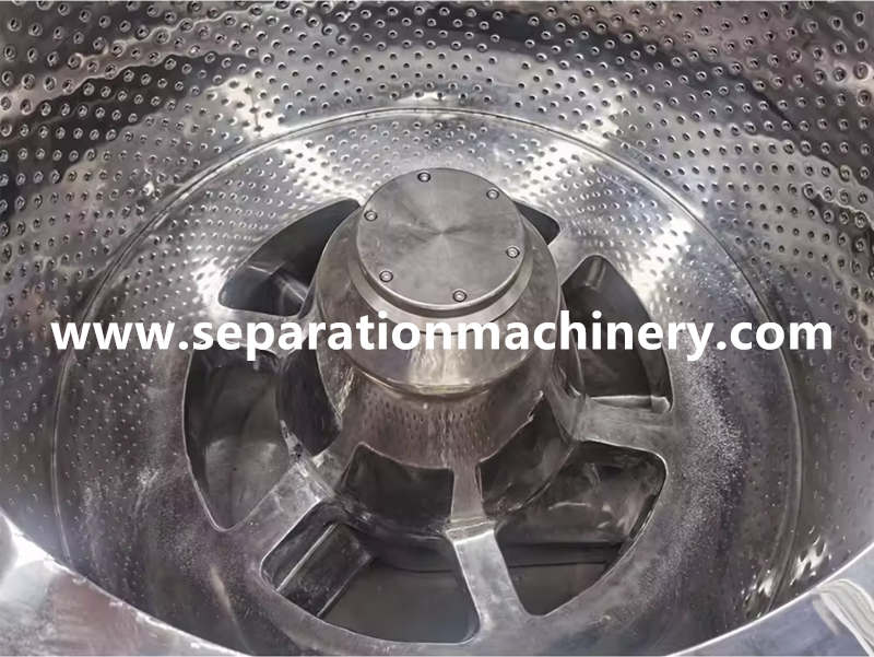 PGZ600 Scraper Bottom Discharge Centrifuge Is Used In Pharmaceutical Plants